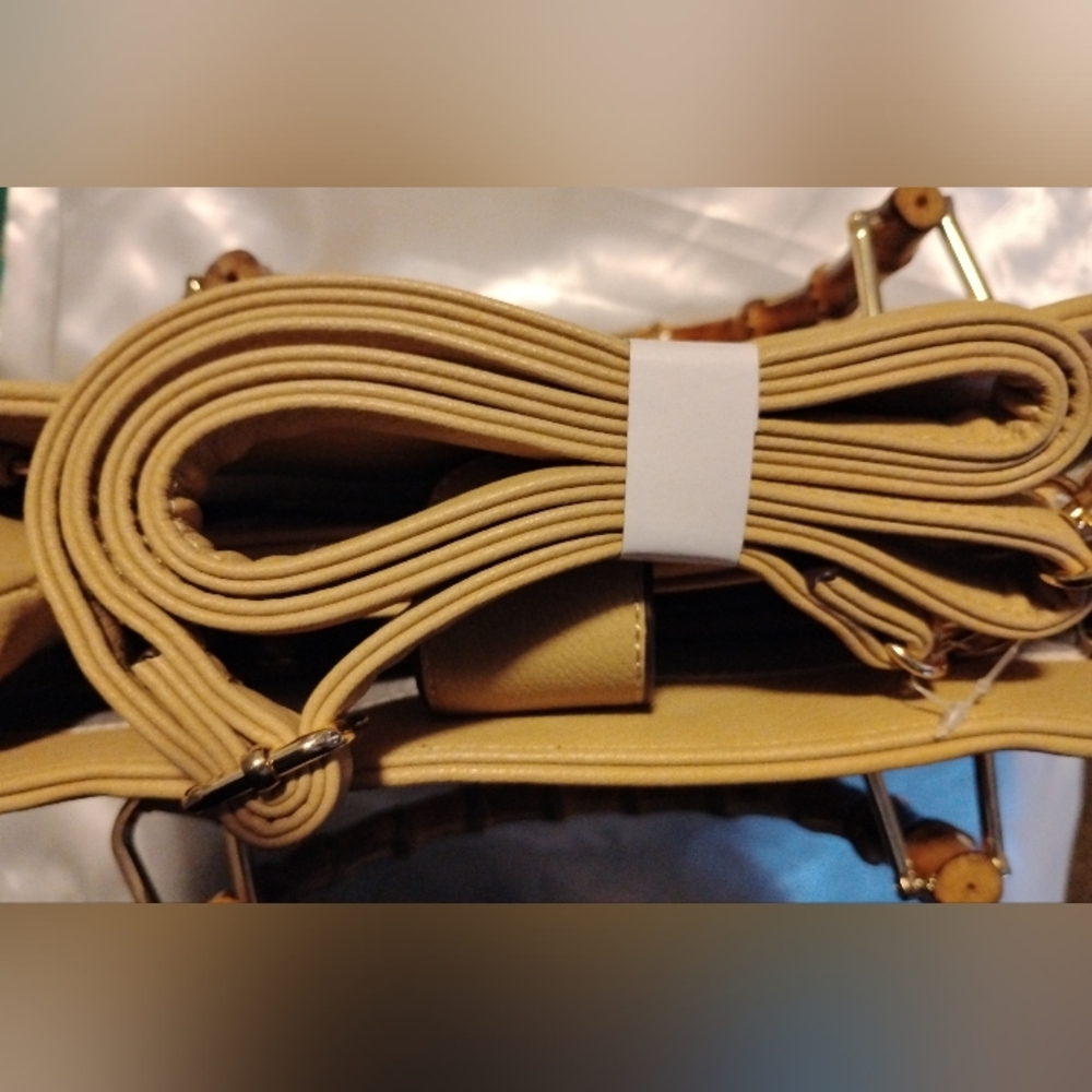 Kate Landry Tan Handbag/Crossbody with Bamboo Handles & A Crossbody Strap BNWOT - Picture 7 of 10